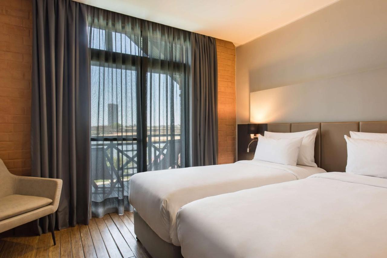 Hotel Radisson Antananarivo Waterfront Exterior foto